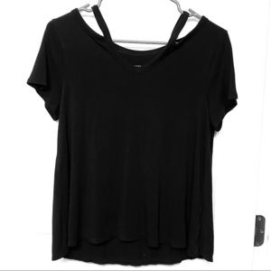 Mossimo Detailed Neck T-Shirt Size S